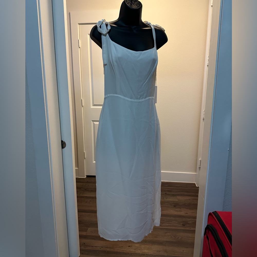 Reformation size 6NWT Elegant White Sleeveless Dress